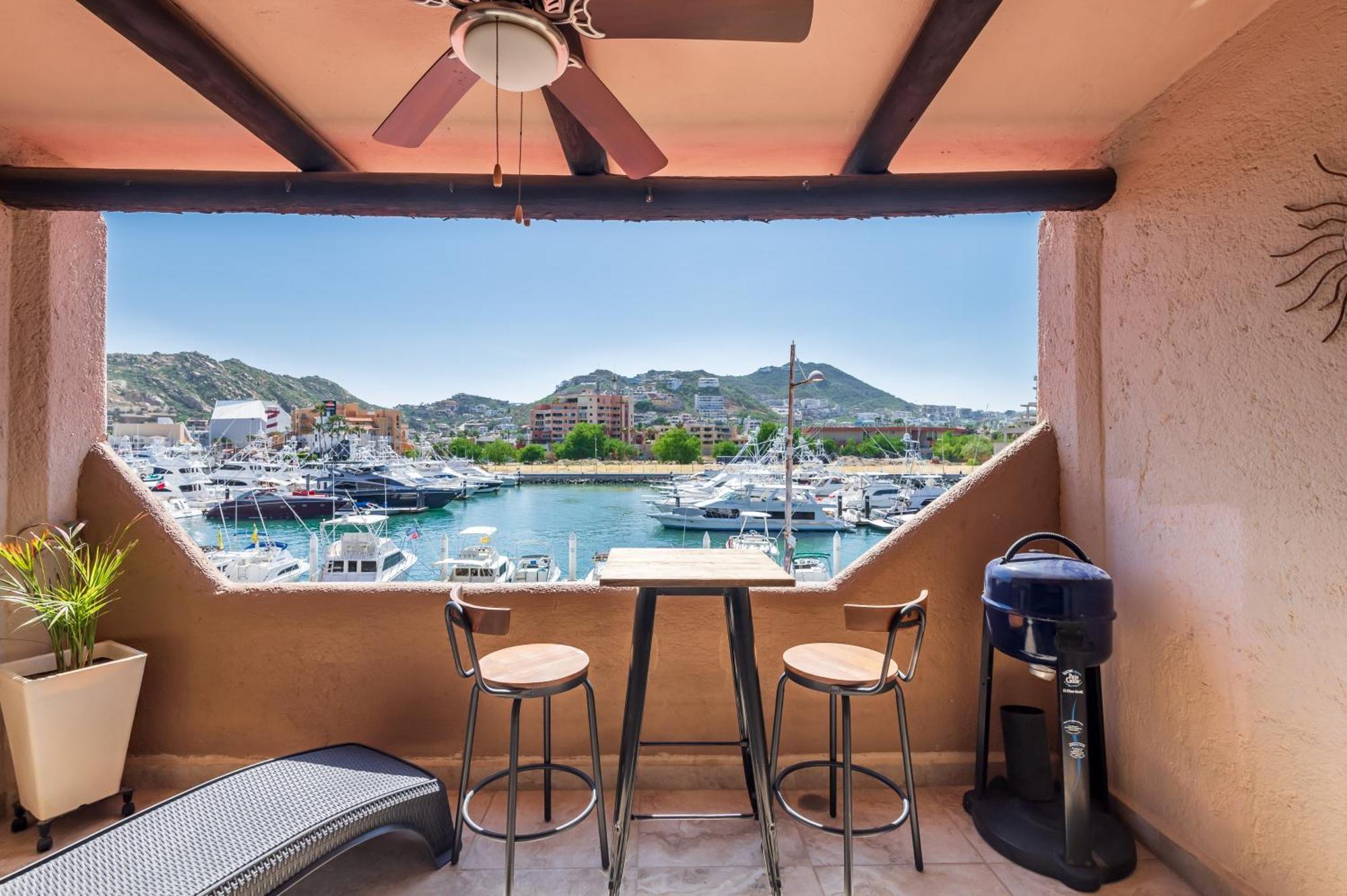 Marina Cabo Plaza Town & Beach Condos Кабо-Сан-Лукас Экстерьер фото